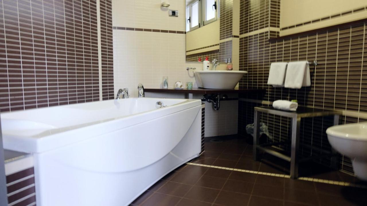 Hotel Richi Zenica Eksteriør billede